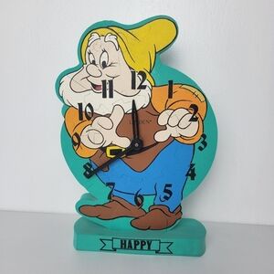 Happy dwarf snow white clock